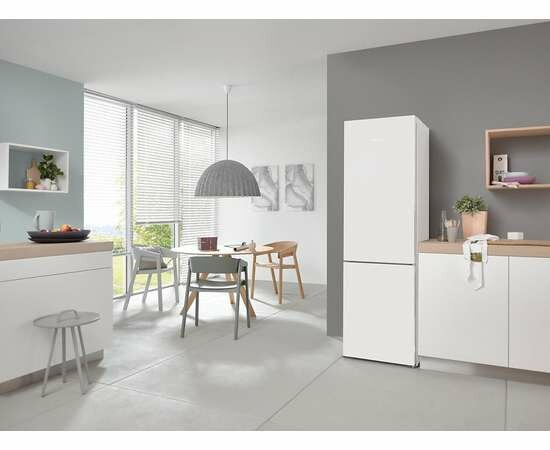 Холодильник-морозильник KFN28132 D ws